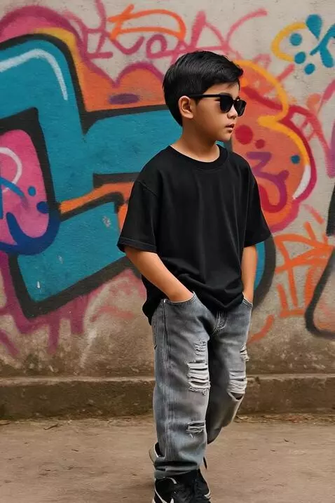 AI Video from prompt: Pria tersebut berjalan maju ke samping kanan seh