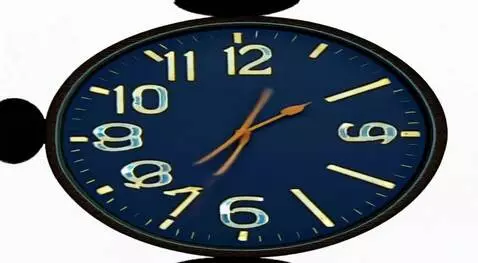 AI Video from prompt: David tennant będzie układać klocki