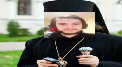 AI Video from prompt: Этот человек защищает границу от нападение