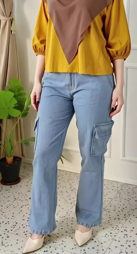 AI Video from prompt: {   "version": "1.0",   "project": "promo_celana