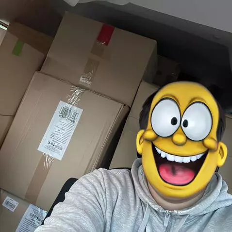 AI Video from prompt: The face of the man on the photo immediately cha