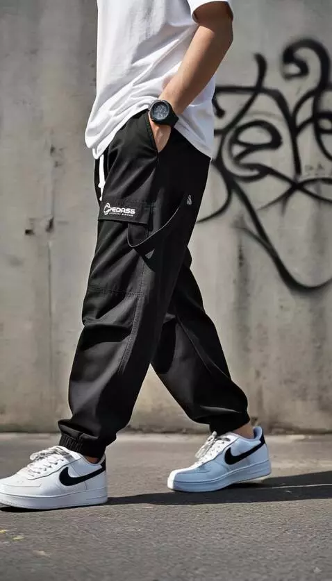 AI Video from prompt: anak tersebut berjalan ke samping dengan percaya