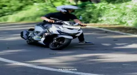 AI Video from prompt: gunakan skala model 1 / 24 dalam ilustrasi, dala