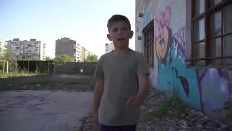 AI Video from prompt: Realistic kid Nuclear degradation, talian metamo