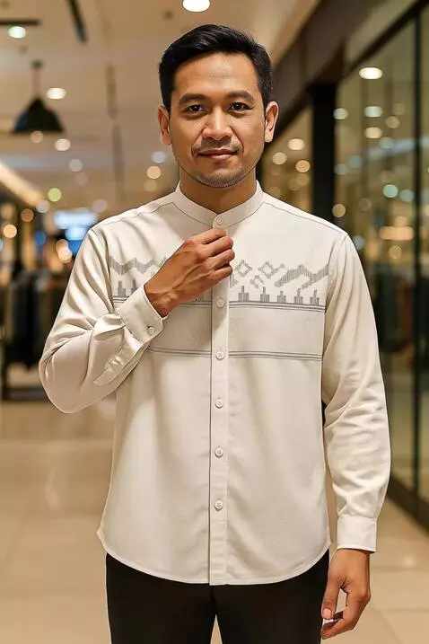 AI Video from prompt: Pria tersebut membenarkan kancing baju tangannya