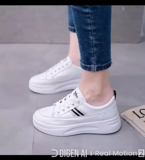 AI Video from prompt: Buatlah video orang sedang jalan seperti model