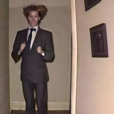 AI Video from prompt: Human jump and running