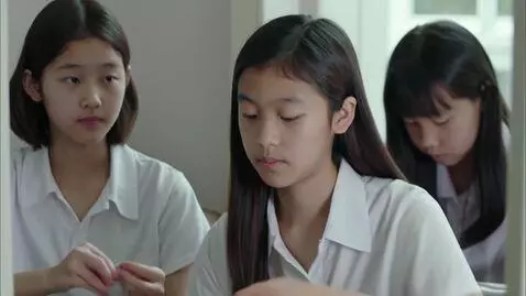 AI Video from prompt: girls in the morning