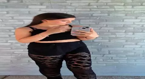 AI Video from prompt: He'll take off his clothes