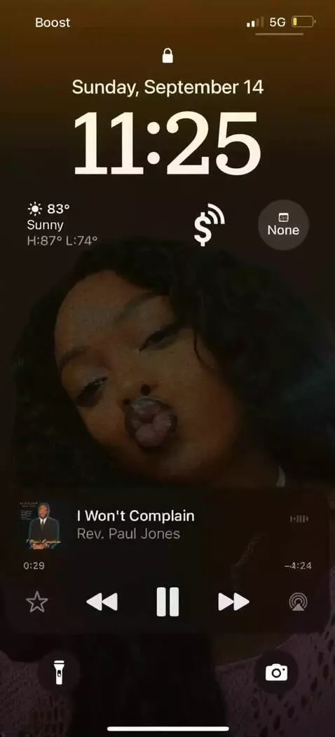 AI Video from prompt: Love thyself