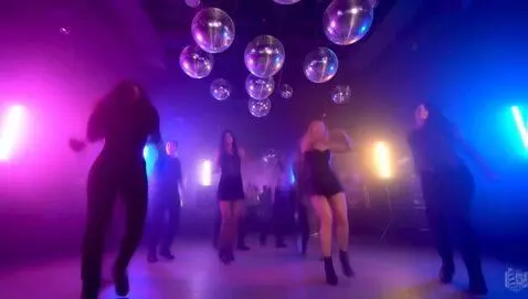 AI Video from prompt: Old school disco music video