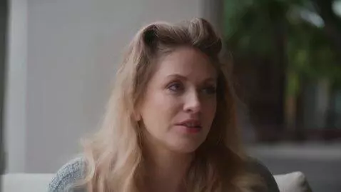 AI Video from prompt: [00:00 - 00:08] Нет, смотри, сначала перед напад