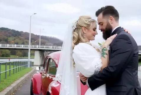 AI Video from prompt: Much cuddles