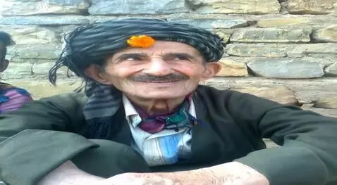 AI Video from prompt: I want this man to laugh