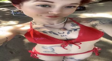 AI Video from prompt: Turn around and show backside