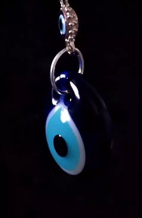 AI Video from prompt: object slowly turning, realistic