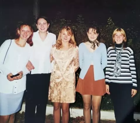 AI Video from prompt: оживи максимально реалистично ю, без