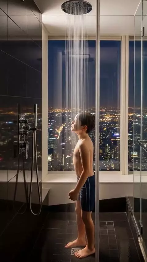 AI Video from prompt: Мальчик принимает душ