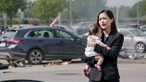 AI Video from prompt: Newswoman at a car crash holding a baby, subtitl