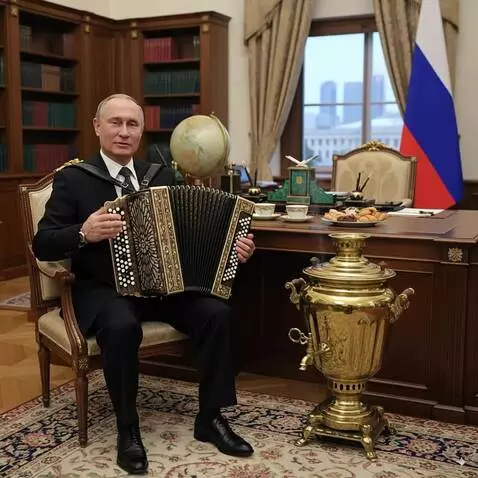 AI Video from prompt: Мужчина сидит на кресле и что то говорит зрителю