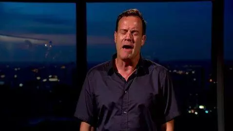 AI Video from prompt: Ли Феликс стоит молча 5 секунд, после чего произ