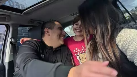 AI Video from prompt: Heartwarming 5-second cinematic video of a happy