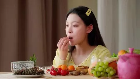 AI Video from prompt: girl asmr eating fruits from onepiece