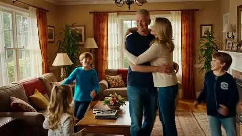 AI Video from prompt: Создай видео заставку для моего семейного видео 