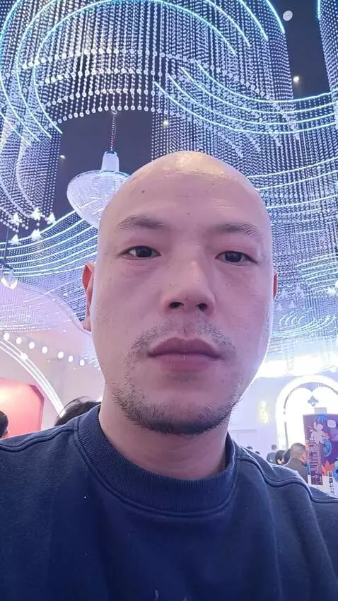 AI Video from prompt: Demonstrate a top-level sense of oppression