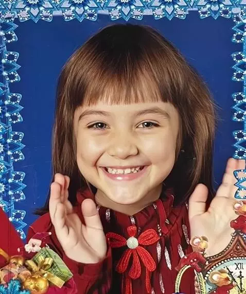 AI Video from prompt: He smiles and waves his hand