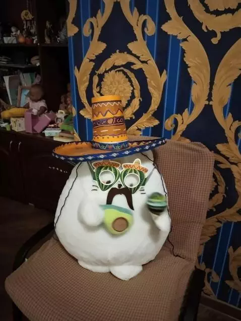 AI Video from prompt: The bunny comes to life and dances a Mexican dan