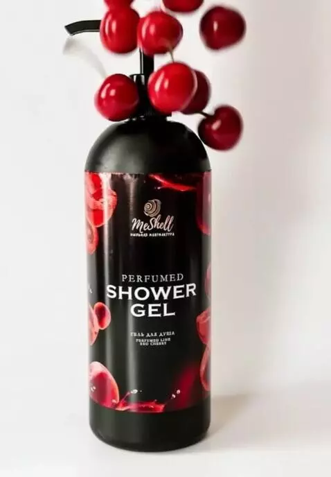 AI Video from prompt: Огромная лавина вишни приносит данный продукт