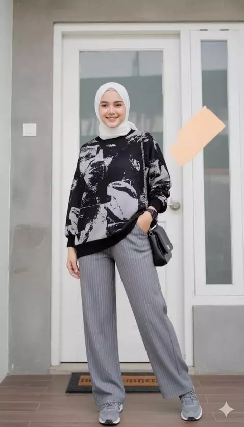 AI Video from prompt: Wanita itu berpose seperti model profesional dal