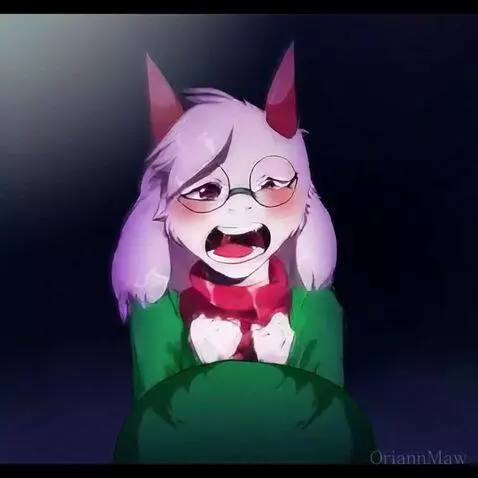 AI Video from prompt: этот персонаж начинает плакать и убегает в страх