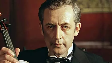 AI Video from prompt: Close-up shot of Sherlock Holmes in a Victorian 
