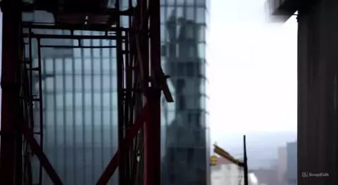 AI Video from prompt: что-то шевелится, воздух, тряска, холодные тона