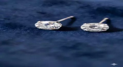 AI Video from prompt: convert anting_ads.png -virtual-pixel tile -dist