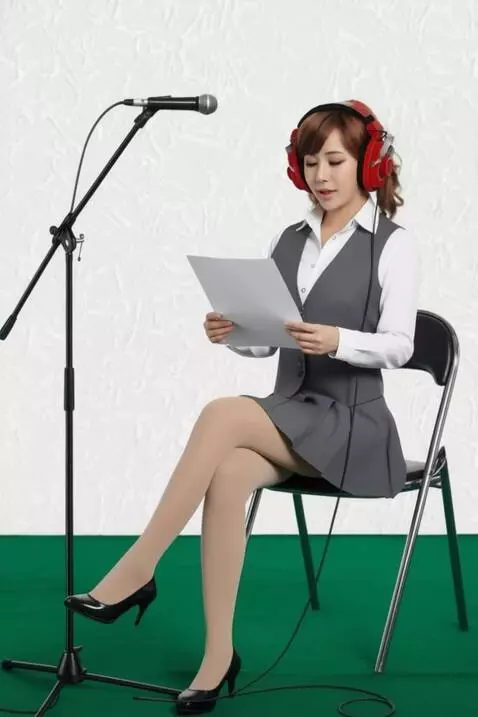 AI Video from prompt: A woman reads a text