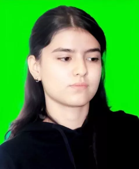 AI Video from prompt: Не двигае головы  закрое глаза и достан чучут св