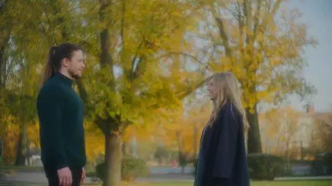 AI Video from prompt: Создать атмосферное видео в современном минимали