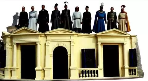 AI Video from prompt: People are waiting for the spectacle