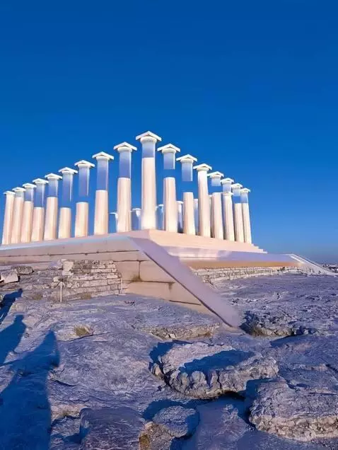AI Video from prompt: Ancient acropolis transformed into futuristic bu