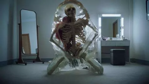 AI Video from prompt: Dressing room bloob's is big, take a ass, A jell
