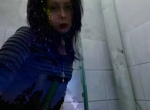 AI Video from prompt: don't change the shape of your face, don't chang