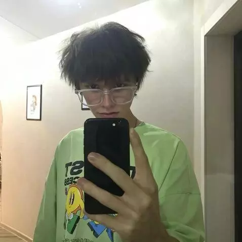 AI Video from prompt: Generate a vertical 5-second video (9:16 aspect 