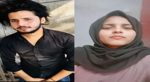 AI Video from prompt: Huge and kiss