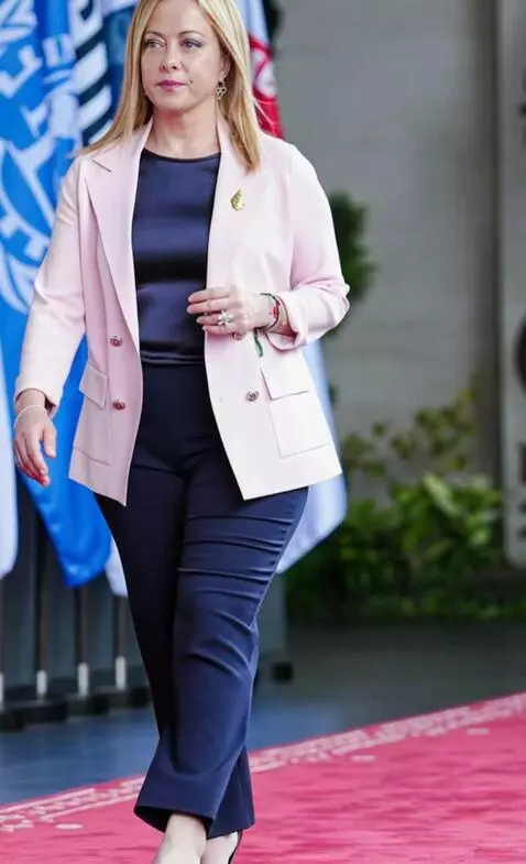 AI Video from prompt: She took off her pants and showed me her white p