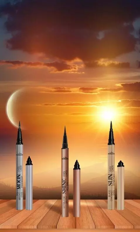 AI Video from prompt: "Косметические средства элегантно лежат на дерев