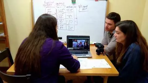 AI Video from prompt: нужно сделать заставку для кинокомпании RADAR FI