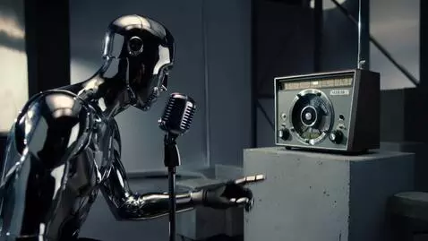 AI Video from prompt: Scene Description: The Faceless Chrome Humanoid 